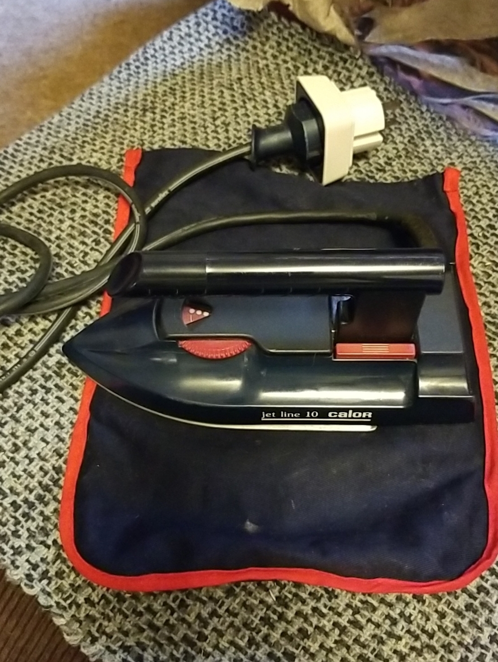 Vintage Calor Jet Line 10 Travel Iron